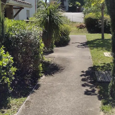 Duplex Casita Mia Chez Myriam Gite 3 Etoiles Climatise 4 Adultes 2 Chambres 3 Lits Terrasse Jardin Gragnague Exterior photo